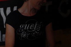 tab2010_00221